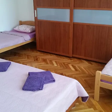 Apartman Zara *